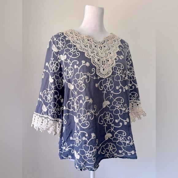 Lauren Michelle Blue & Cream Embroidered 3/4 Sleeve Blouse - Picture 5 of 8